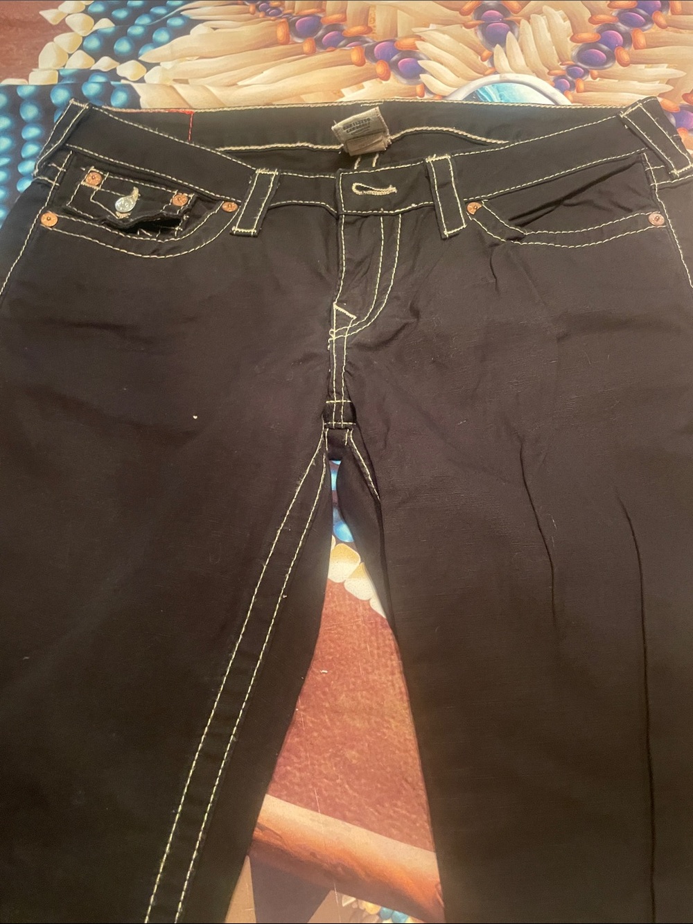 True Religion Black Women’s Jeans with Contrast Stitching - Picture 4 of 7